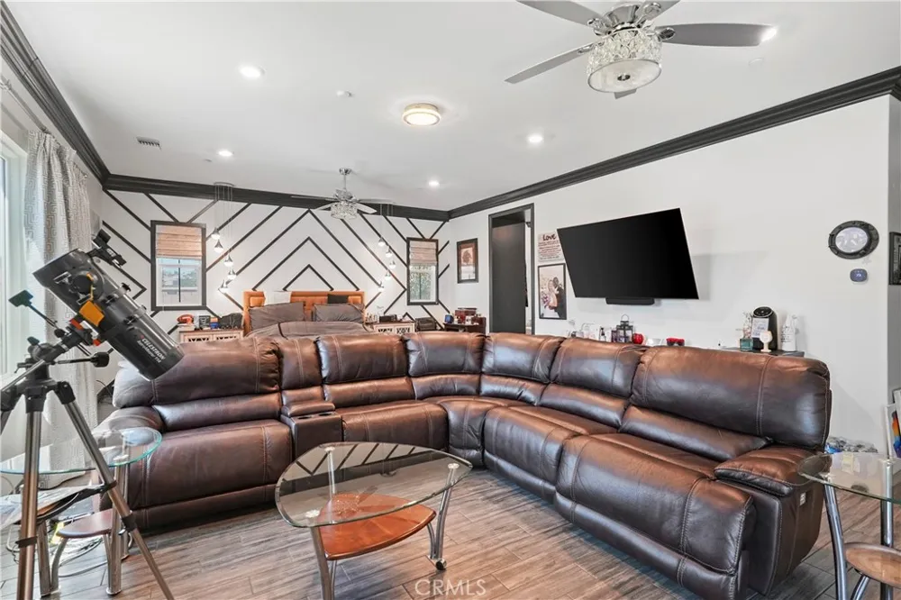 16282 Ginger Creek Riverside, CA 92504