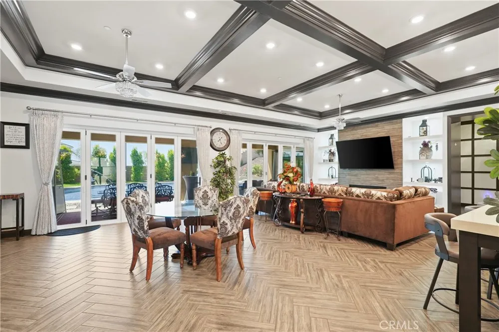 16282 Ginger Creek Riverside, CA 92504