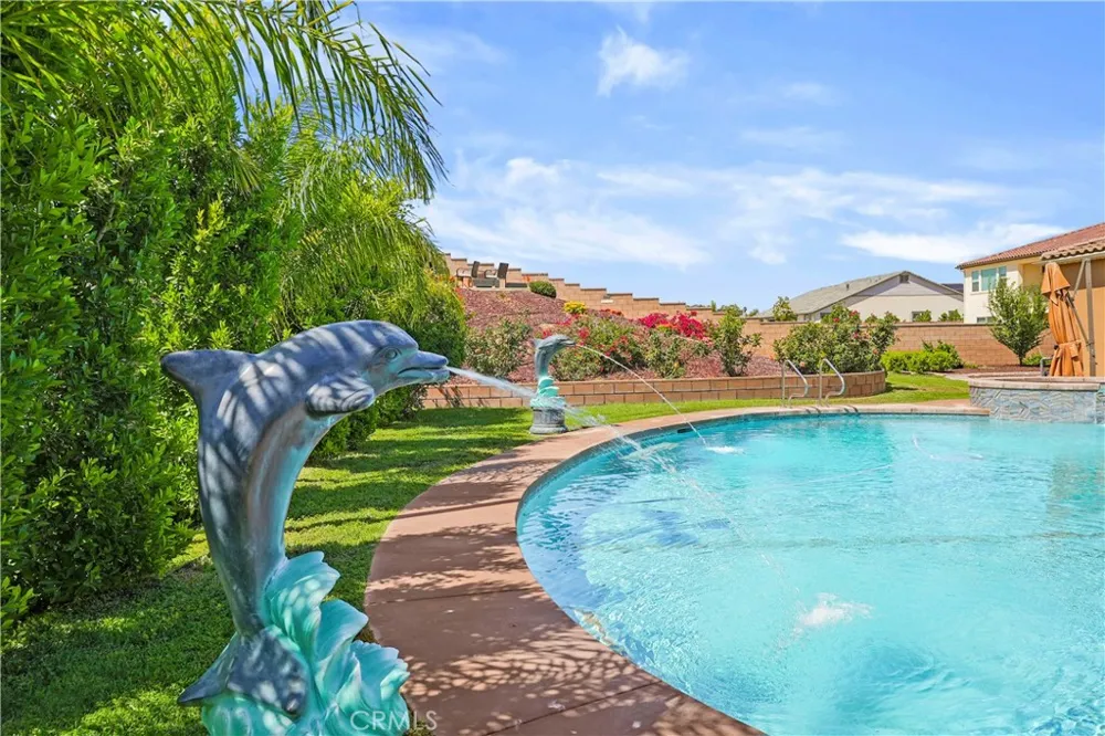 16282 Ginger Creek Riverside, CA 92504