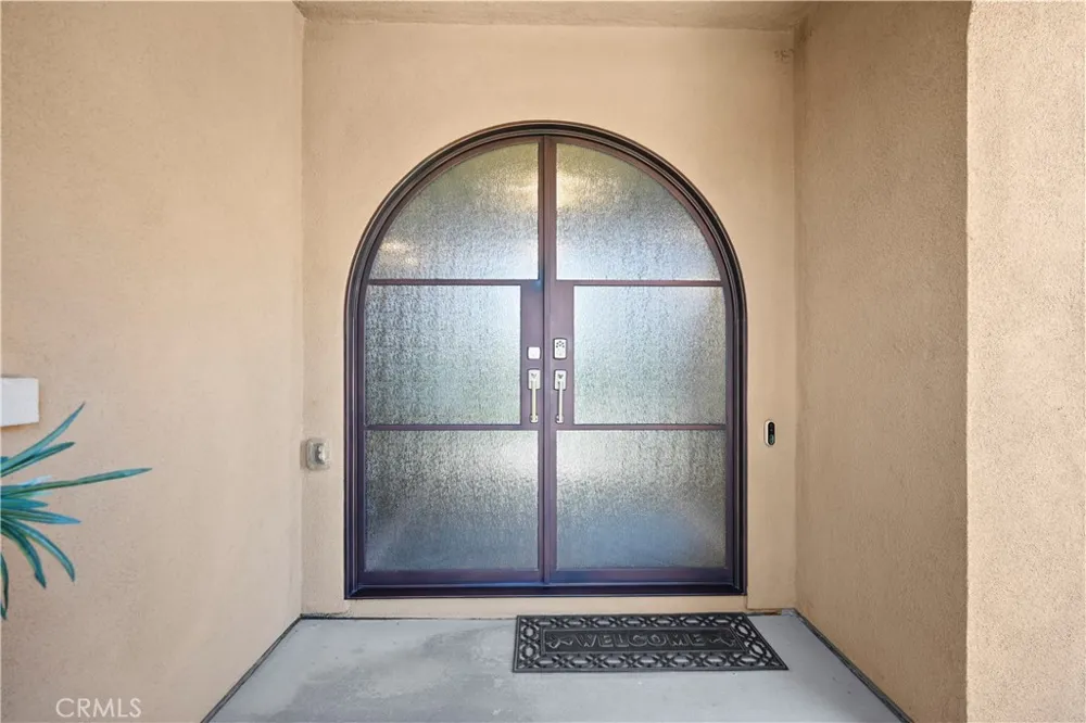 16282 Ginger Creek Riverside, CA 92504