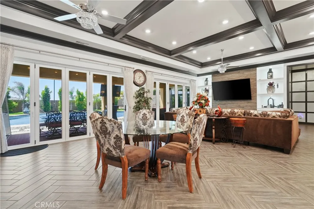 16282 Ginger Creek Riverside, CA 92504