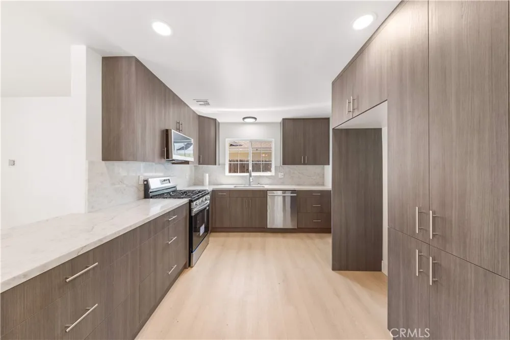 1020 Whitcomb Simi Valley, CA 93065