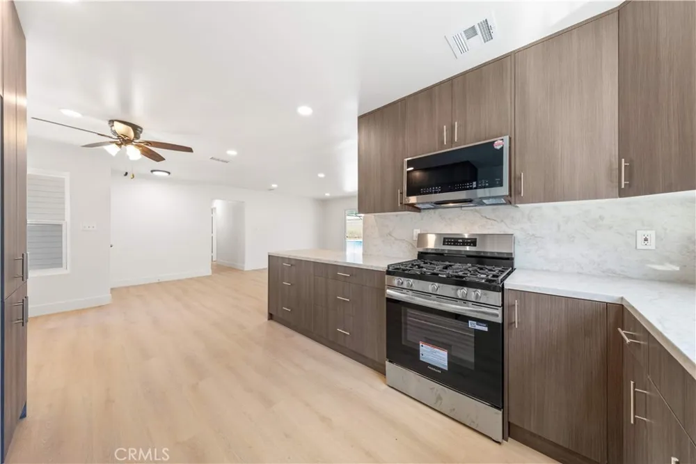 1020 Whitcomb Simi Valley, CA 93065