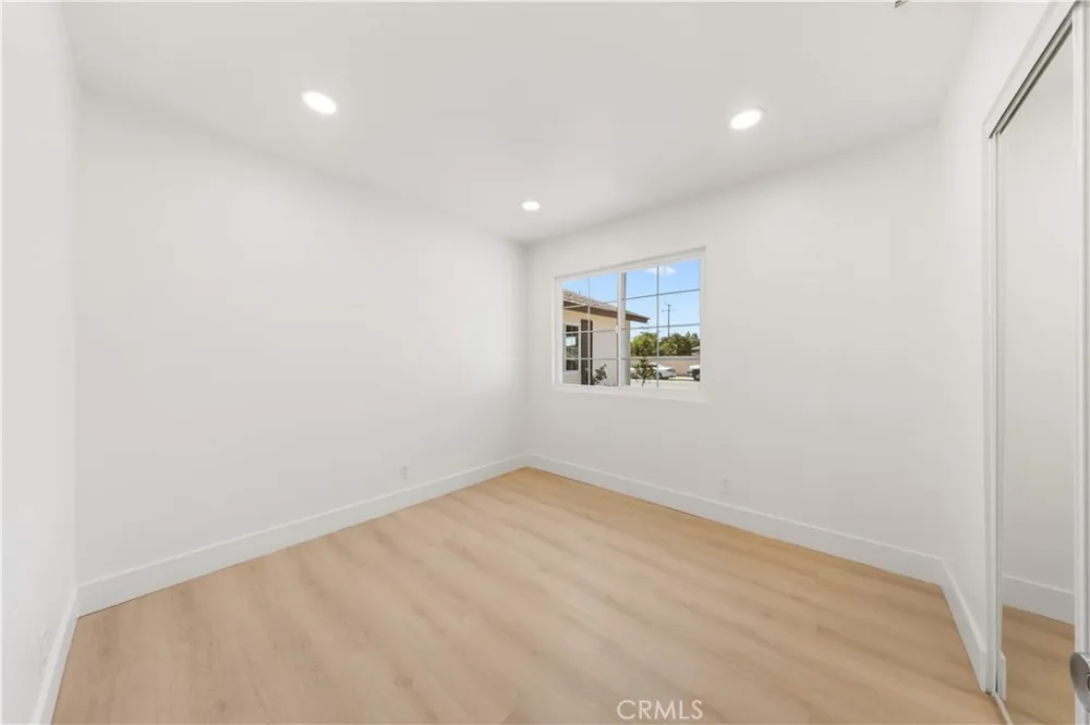 1020 Whitcomb Simi Valley, CA 93065