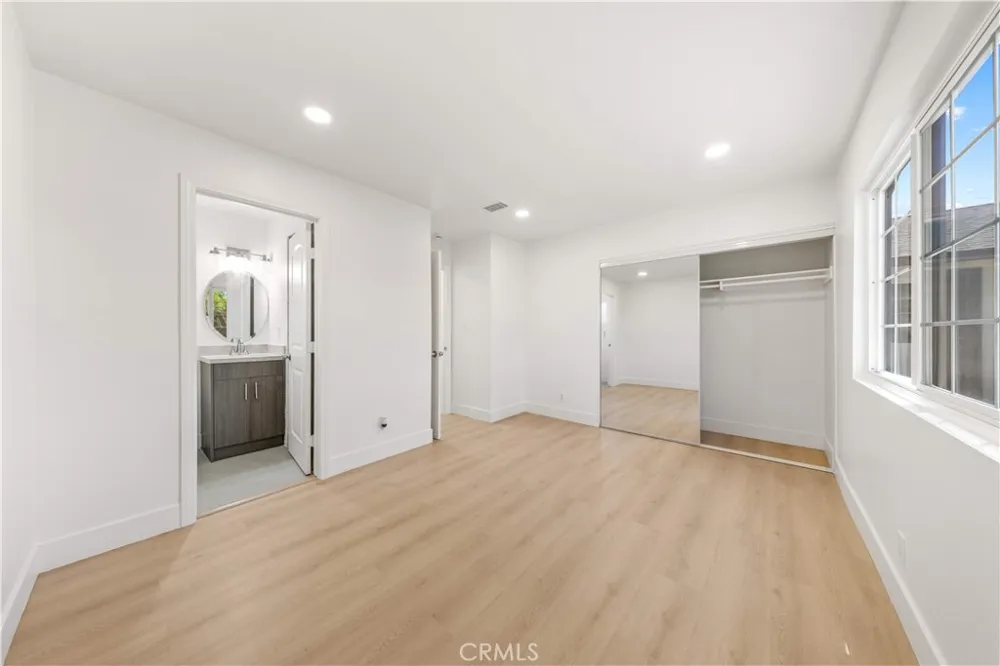 1020 Whitcomb Simi Valley, CA 93065