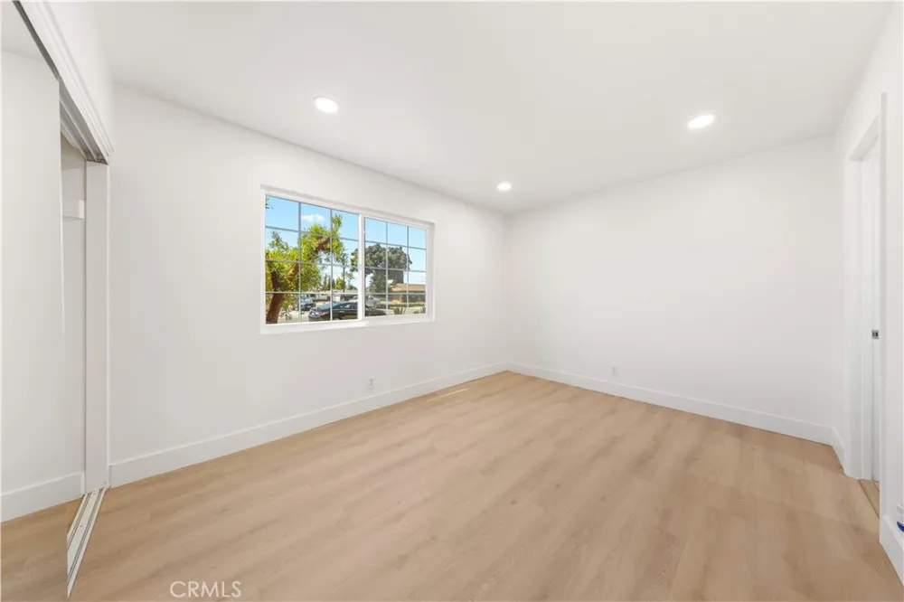 1020 Whitcomb Simi Valley, CA 93065