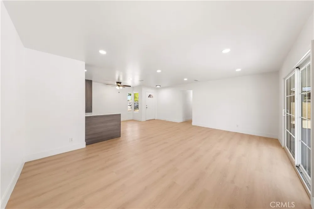 1020 Whitcomb Simi Valley, CA 93065