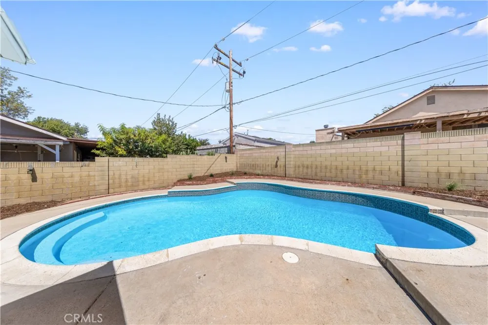 1020 Whitcomb Simi Valley, CA 93065