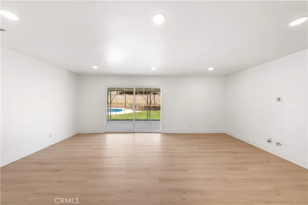 1020 Whitcomb Simi Valley, CA 93065