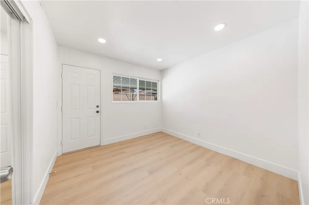 1020 Whitcomb Simi Valley, CA 93065