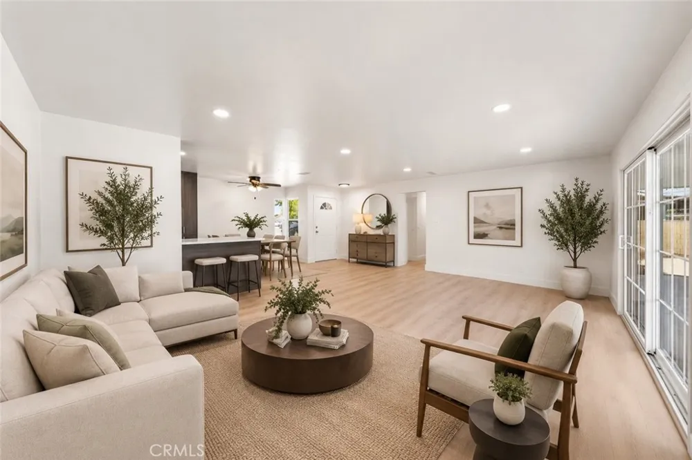 1020 Whitcomb Simi Valley, CA 93065