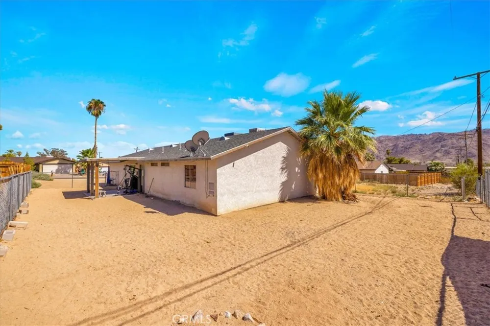 5982 Morongo Road 29 Palms, CA 92277
