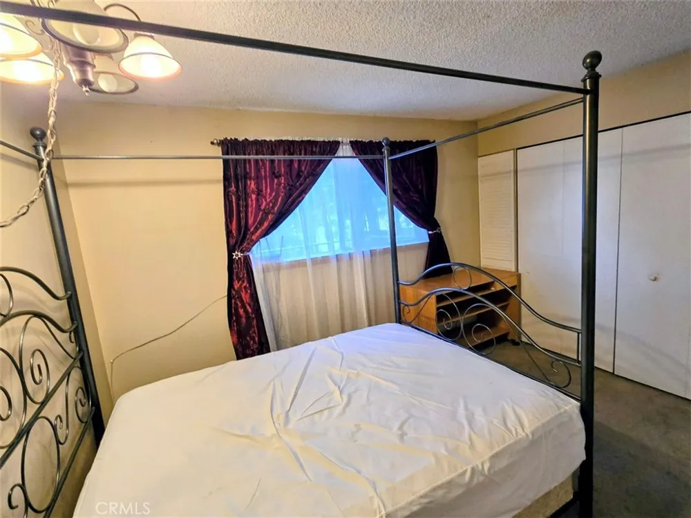 981 Lausanne Drive Crestline, CA 92325
