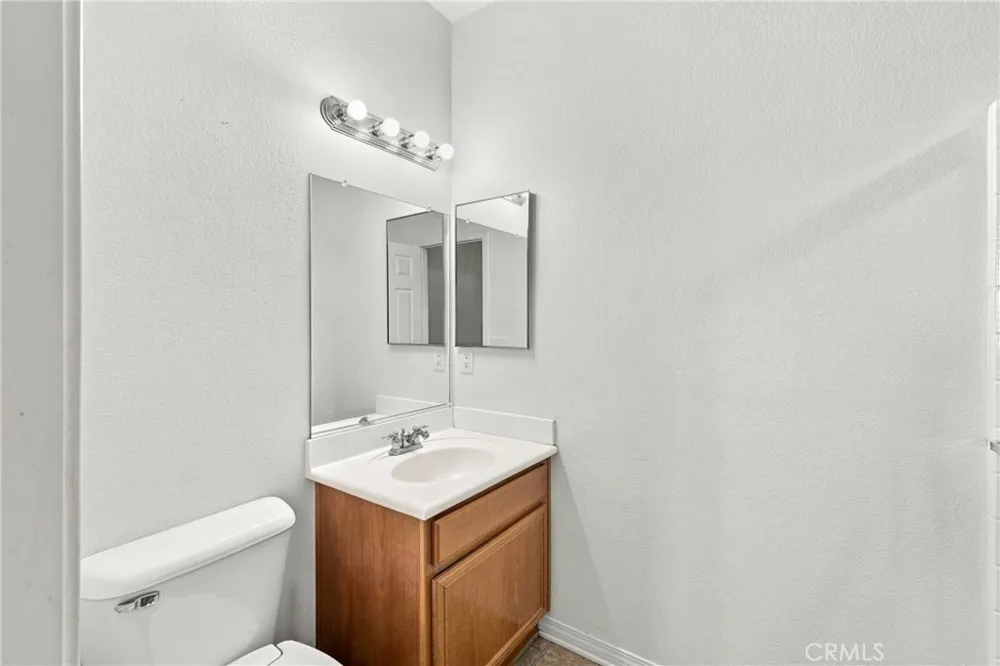 7480 Tioga Highland, CA 92346