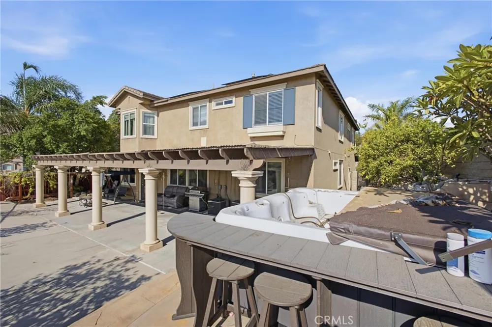 7480 Tioga Highland, CA 92346