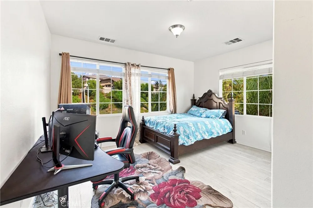 7480 Tioga Highland, CA 92346