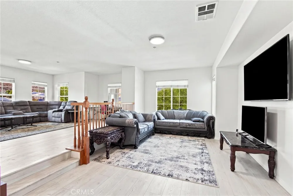 7480 Tioga Highland, CA 92346
