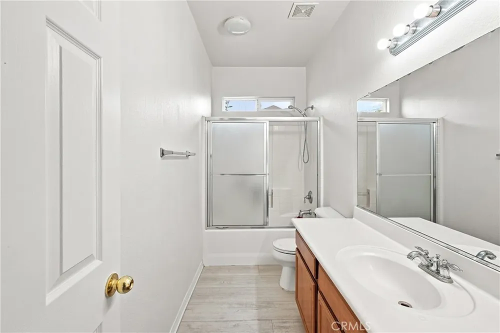 7480 Tioga Highland, CA 92346