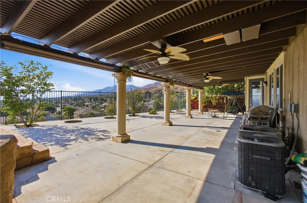 7480 Tioga Highland, CA 92346