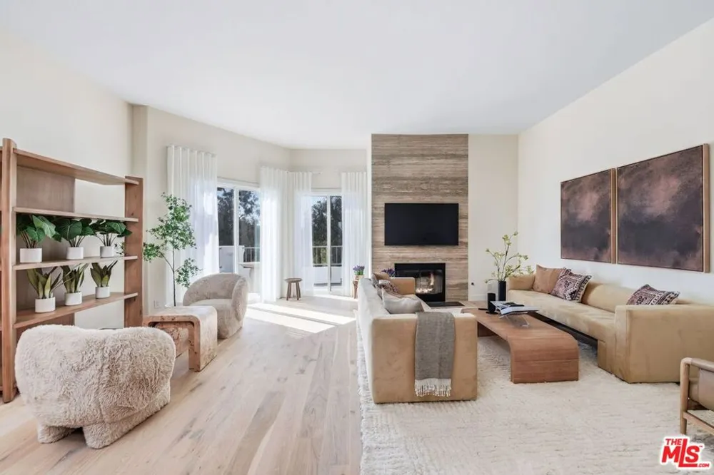 6489 Cavalleri Rd #305 Malibu, CA 90265