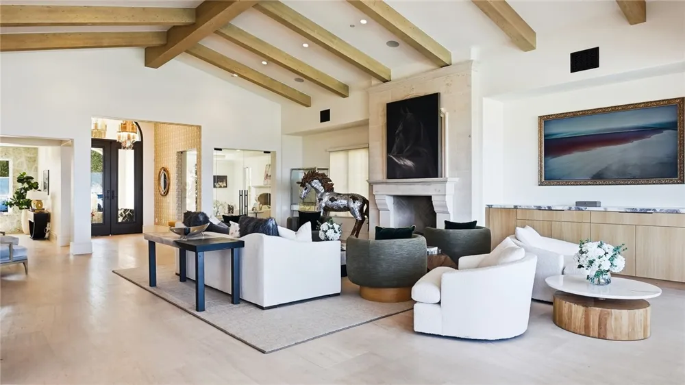 35 Shoreline Dana Point, CA 92629