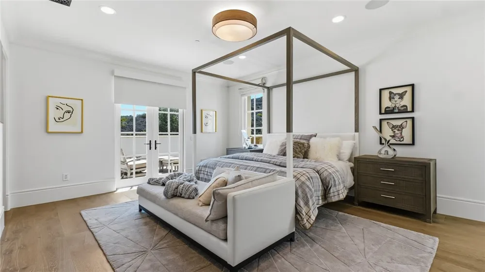 35 Shoreline Dana Point, CA 92629