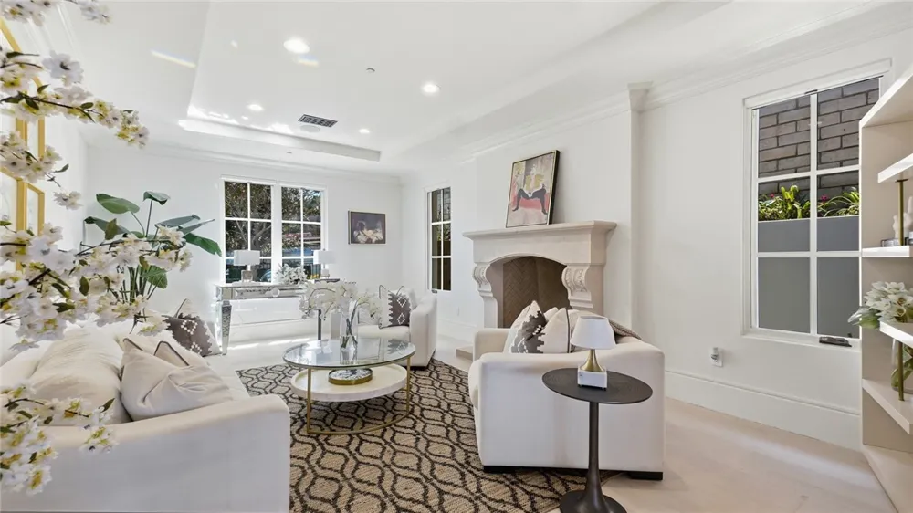 35 Shoreline Dana Point, CA 92629