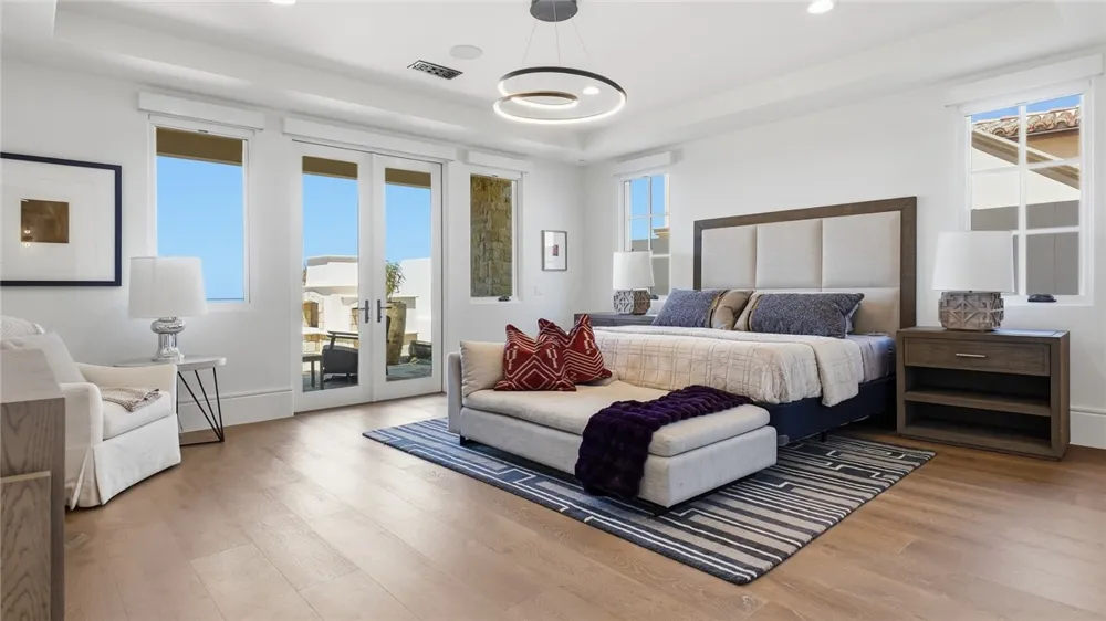 35 Shoreline Dana Point, CA 92629