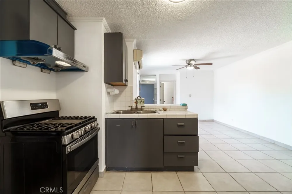 3802 Kenmore Baldwin Park, CA 91706