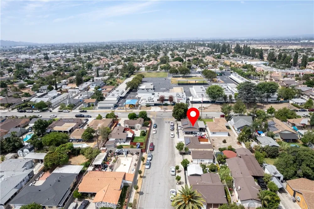 3802 Kenmore Baldwin Park, CA 91706