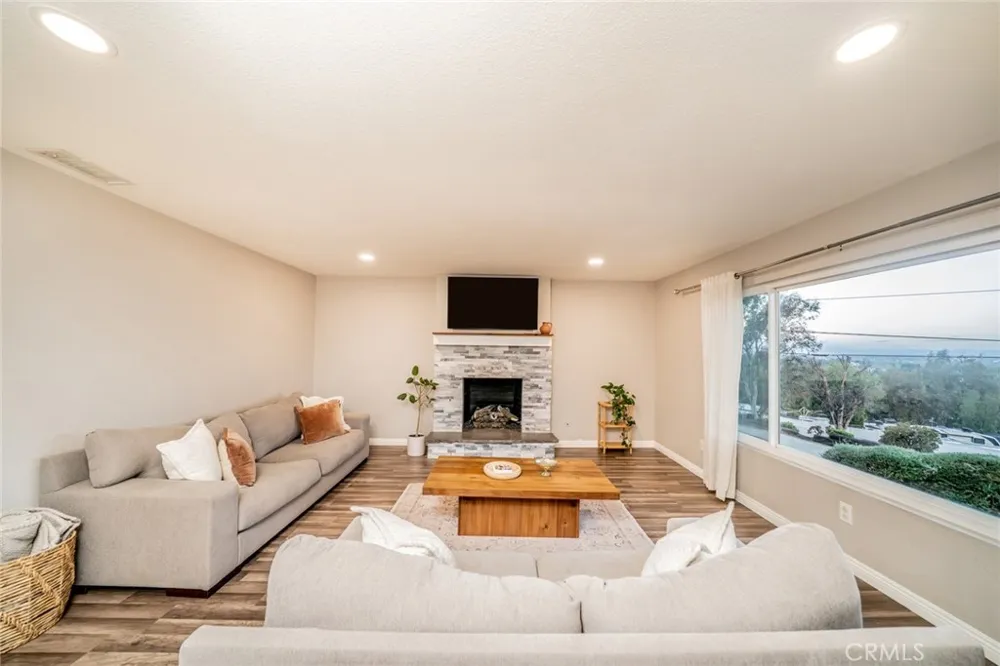 4659 Crestview Norco, CA 92860