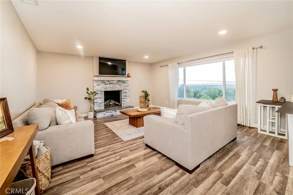 4659 Crestview Norco, CA 92860