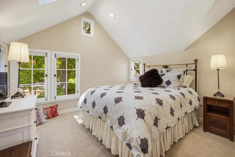 28 Bear Drive Mt Baldy, CA 91759