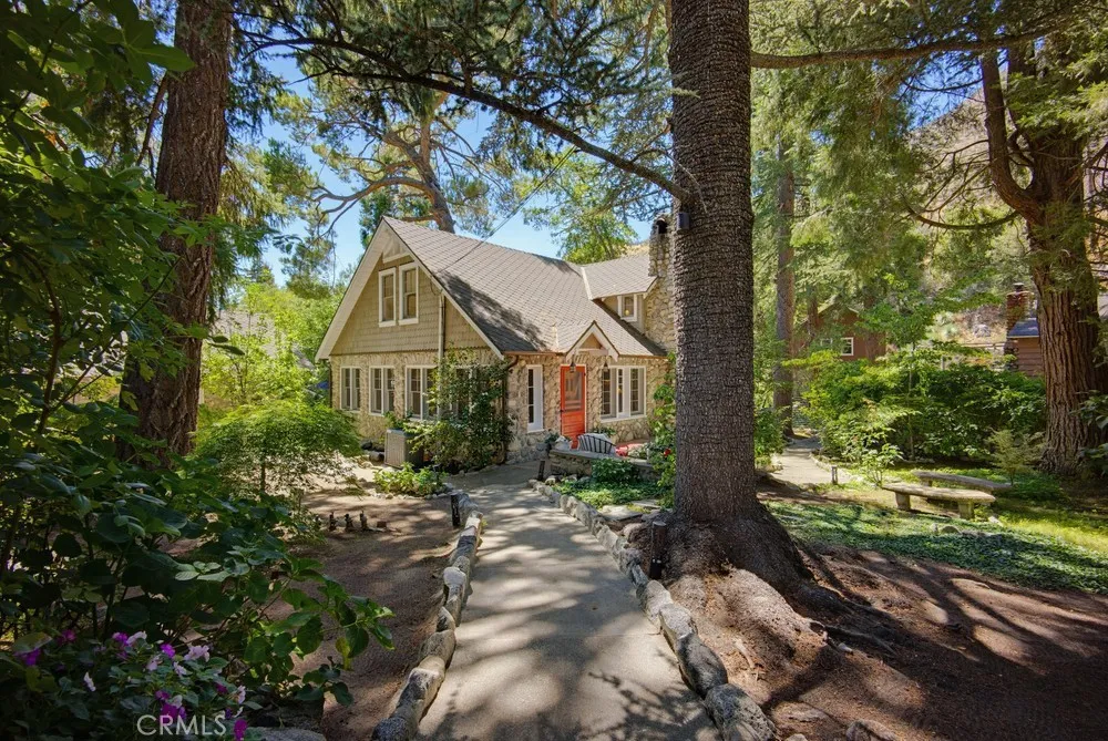 28 Bear Drive Mt Baldy, CA 91759