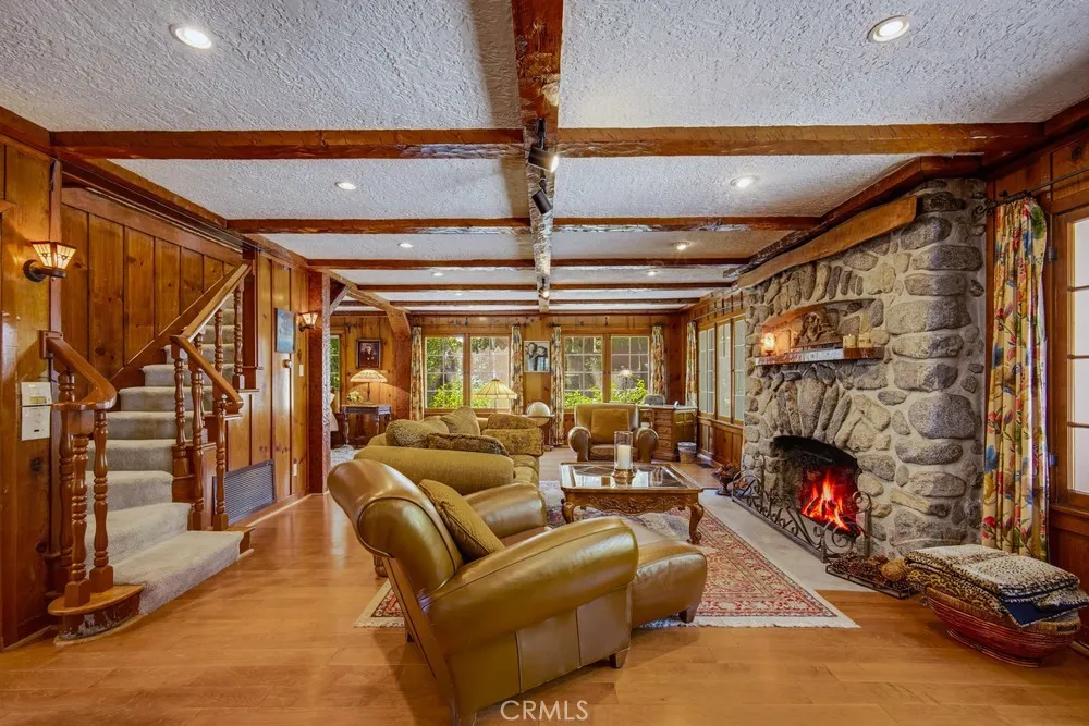 28 Bear Drive Mt Baldy, CA 91759