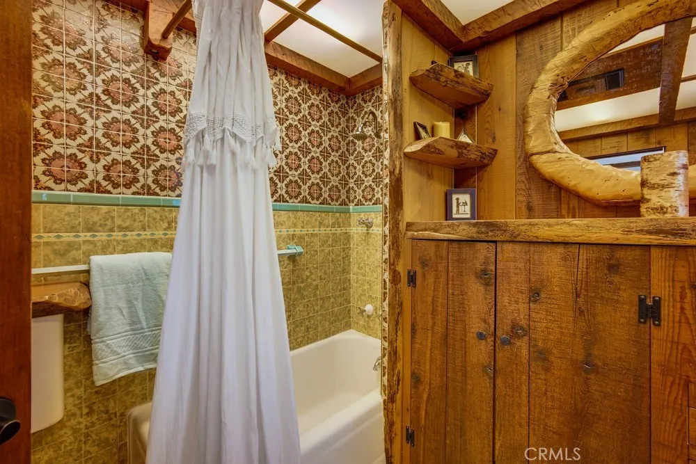 28 Bear Drive Mt Baldy, CA 91759