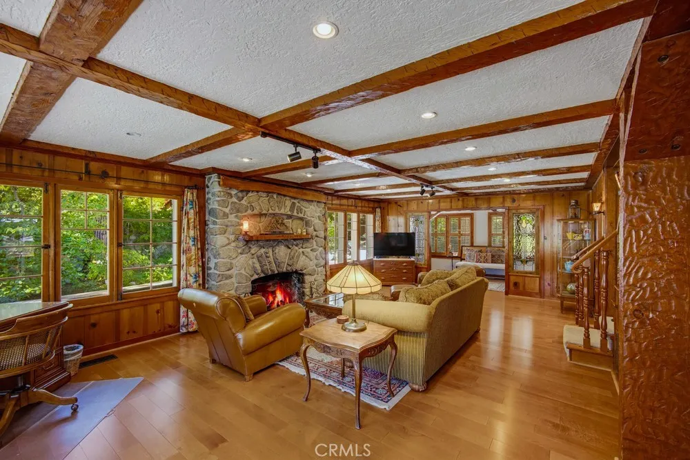 28 Bear Drive Mt Baldy, CA 91759