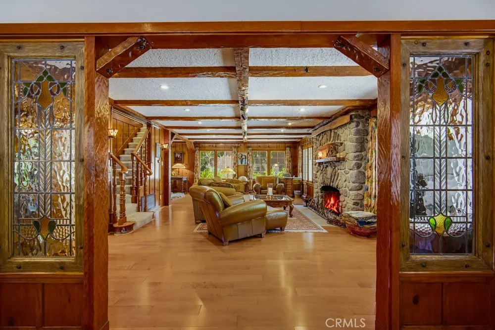 28 Bear Drive Mt Baldy, CA 91759