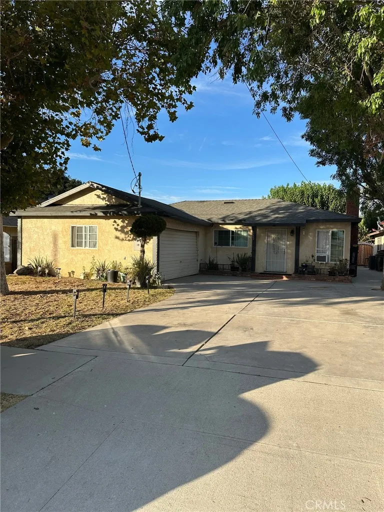 25022 Newhall Newhall, CA 91321