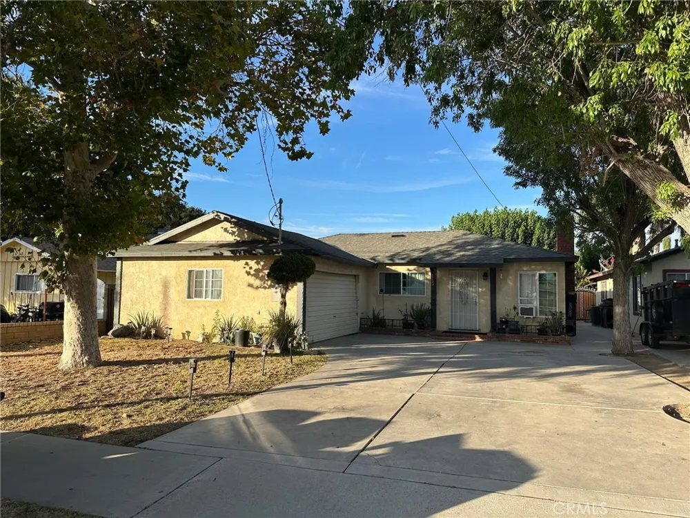 25022 Newhall Newhall, CA 91321