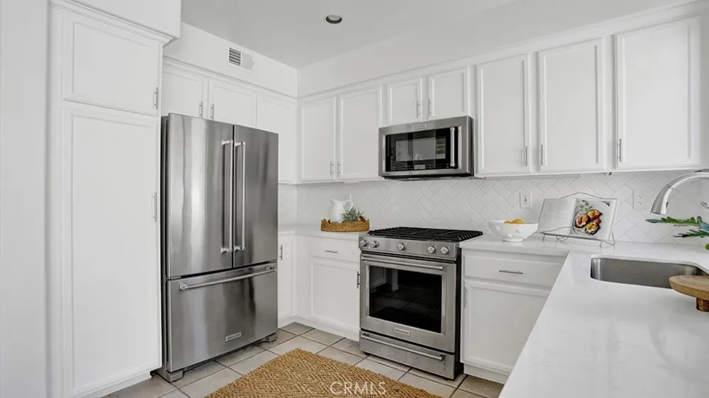 13396 Hearst Court Tustin, CA 92782