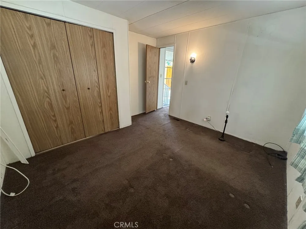 16437 Pinyon Lake Elsinore, CA 92530