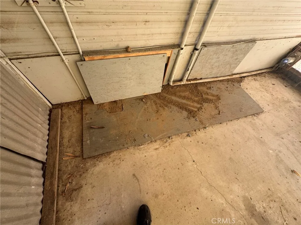 16437 Pinyon Lake Elsinore, CA 92530
