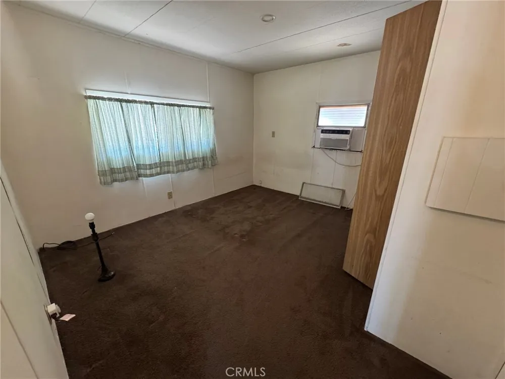 16437 Pinyon Lake Elsinore, CA 92530