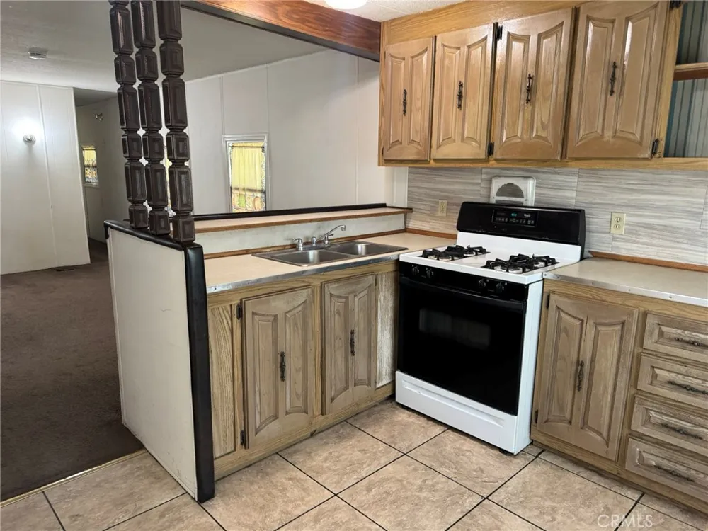 16437 Pinyon Lake Elsinore, CA 92530