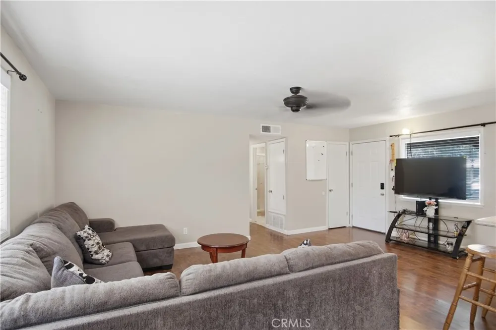 354 Santa Inez Los Banos, CA 93635