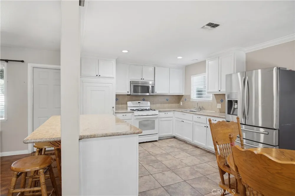 354 Santa Inez Los Banos, CA 93635