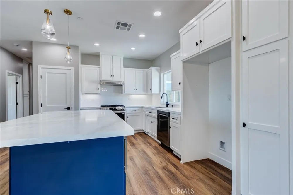 6848 Braceo Street Oak Hills, CA 92344