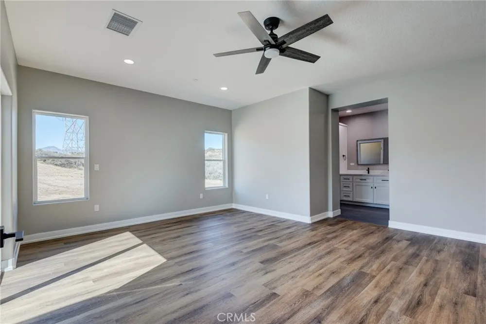 6848 Braceo Street Oak Hills, CA 92344