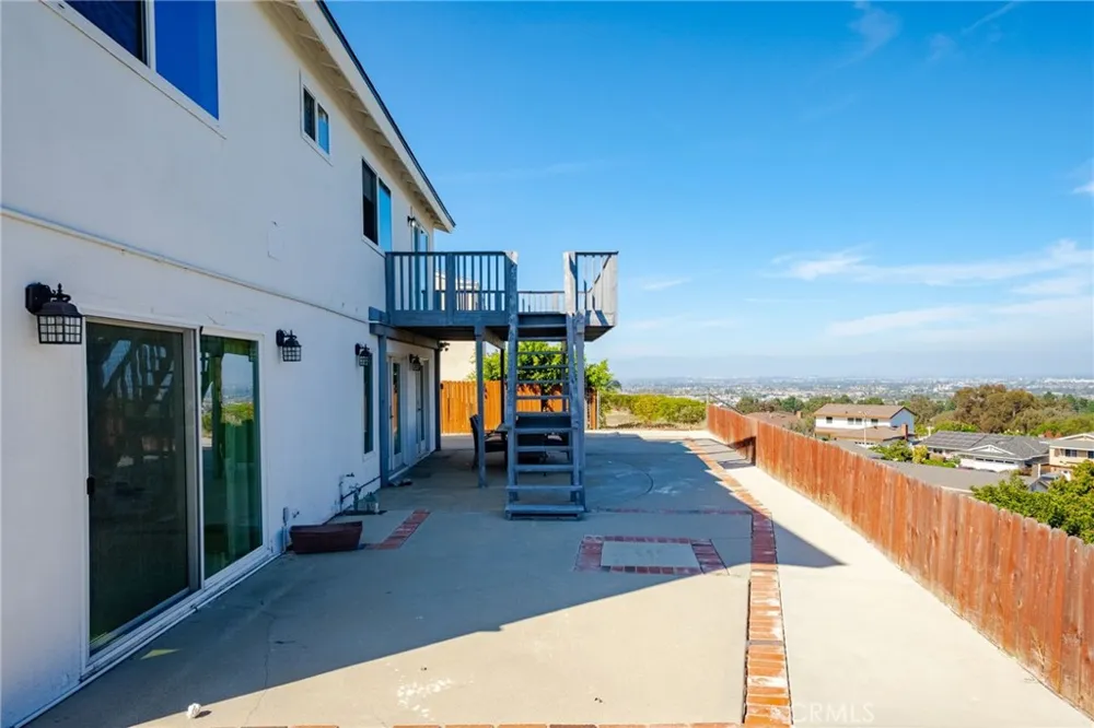 26722 Rolling Vista Lomita, CA 90717